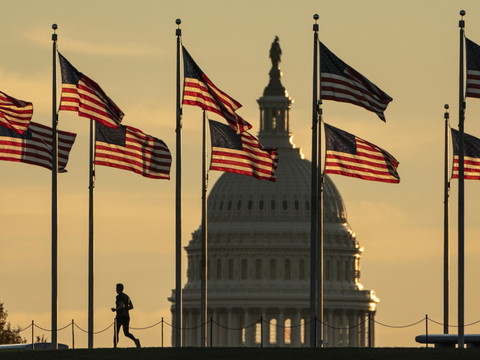 Des sénateurs US contestent une enquête de CS sur des comptes nazis