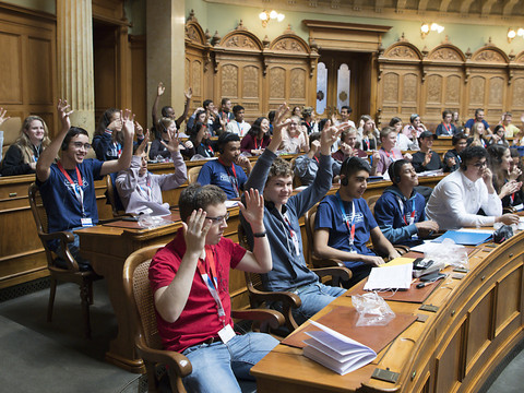 Le droit de vote à 16 ans pas près d'être introduit en Suisse
