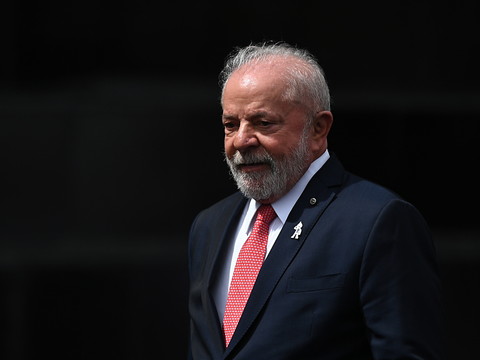 Le Brésil de Lula renoue avec le Portugal, désaccord sur l'Ukraine