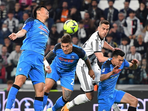 Naples sur le fil