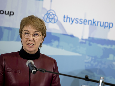 La démission de la patronne de Thyssenkrupp fait plonger l'action