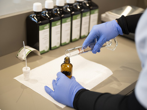 Remboursement des préparations élaborées par les pharmaciens