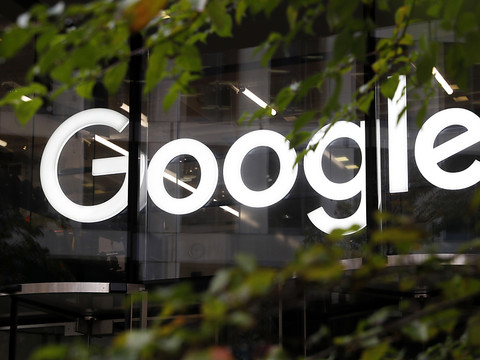 En pleine course à l'IA, Google rassure un peu le marché