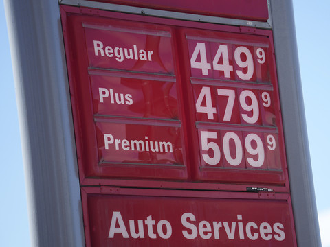 L'inflation américaine ralentit sur un an et sur un mois