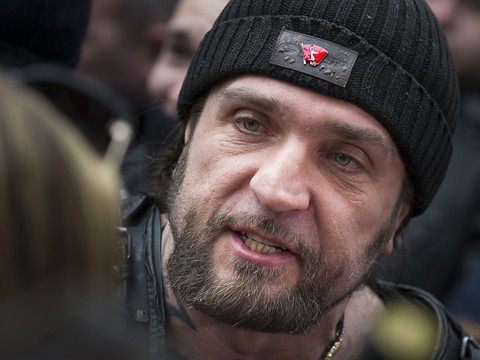 Des motards pro-Poutine entament un rallye 