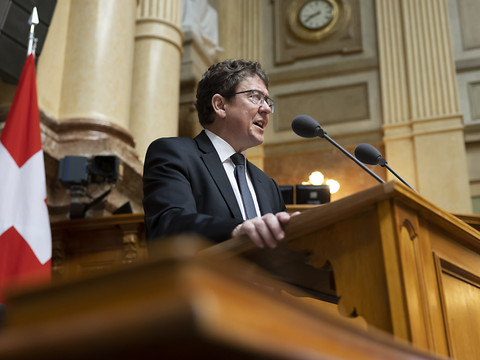 Jeter des déchets sur la voie publique doit être amendé