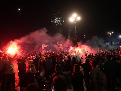 Naples sacré champion d'Italie après son nul à Udine