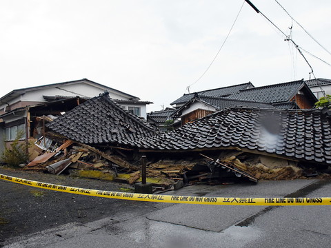 Plus de 50 répliques après le séisme qui a fait un mort au Japon