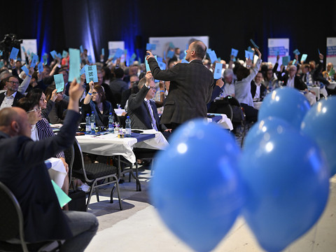 Soutien libéral-radical à la loi sur la protection du climat