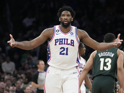 Sixers et Nuggets à une victoire des demi-finales