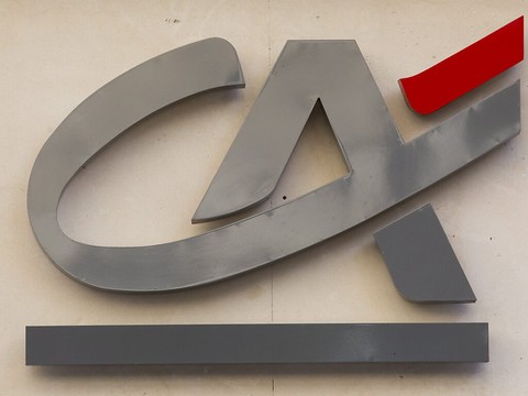 Crédit Agricole porté par la banque d'investissement au 1er partiel