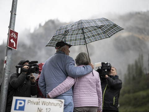 Les habitants de Brienz (GR) quittent leur village le coeur lourd
