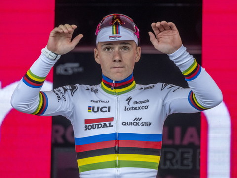 Remco Evenepoel deux fois à terre