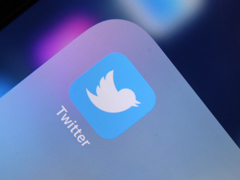 Elon Musk dit avoir engagé une femme pour diriger Twitter