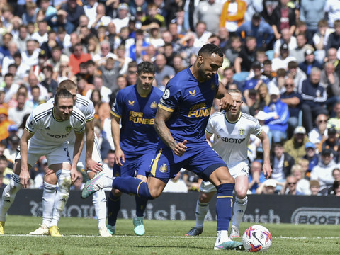 Newcastle et Schär freinés dans la course au top 4