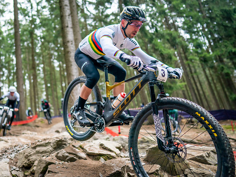Schurter 3e à Nove Mesto, Pidcock s'impose