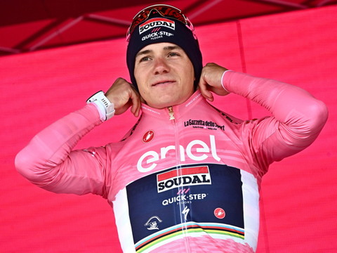 Coup de tonnerre sur le Giro