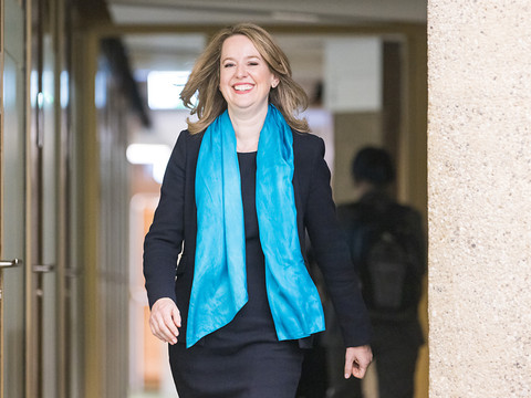 La candidate de Biden élue première femme à diriger l'OIM à Genève