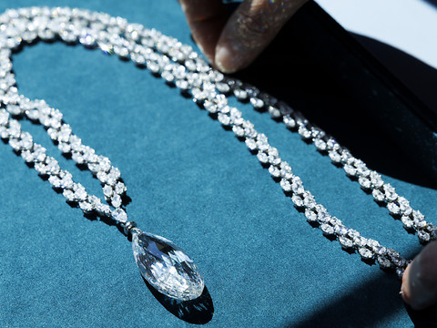 La vente des bijoux Horten rapporte plus de 200 millions de dollars