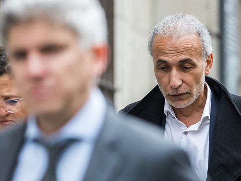 Le procureur requiert 18 mois de prison contre Tariq Ramadan