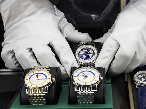 Les montres de luxe suisses restent très demandées