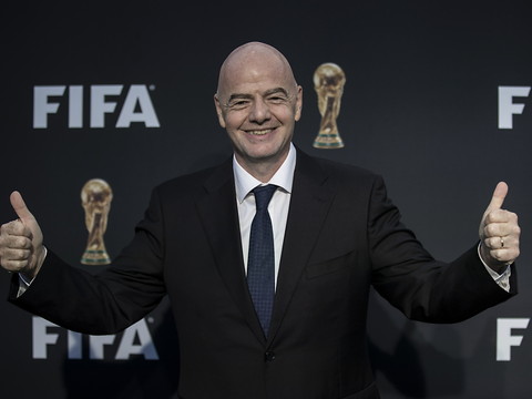 Les groupes seront basés régionalement, révèle Infantino