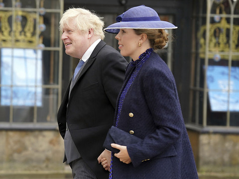 Un enfant de plus pour Boris Johnson, au moins le huitième