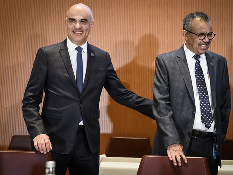 Berset appelle à rester vigilant après la fin de l'alerte Covid