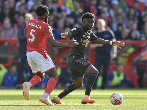 Saka prolonge avec Arsenal