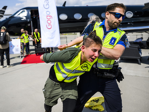 La centaine d'activistes interpellés à Genève Aéroport condamnés