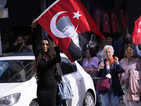 Turquie: Erdogan, stop ou encore