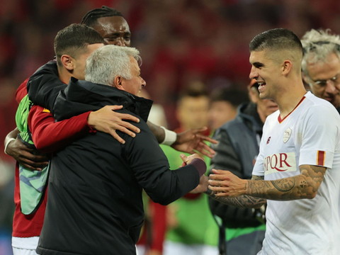 L'AS Rome et Mourinho défient le spécialiste sévillan