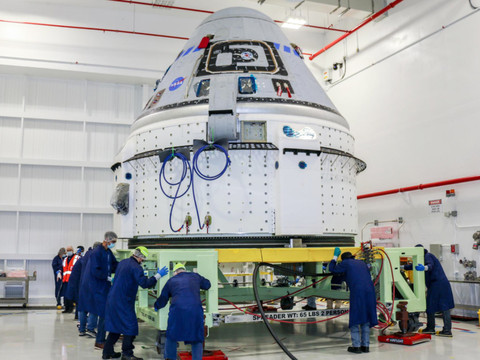 Enième report du premier vol spatial habité de la capsule de Boeing