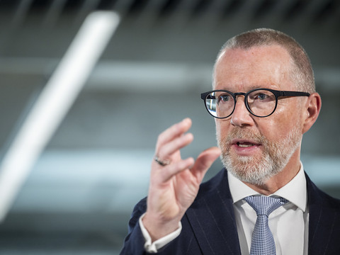 Raiffeisen lorgne le service universel pour le trafic des paiements