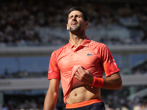 Djokovic se hisse en 8es de finale