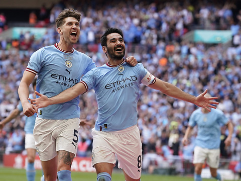 Coupe d'Angleterre: le derby mancunien pour City