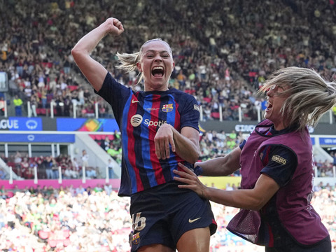 Barcelone renverse Wolfsburg et s'offre un 2e sacre