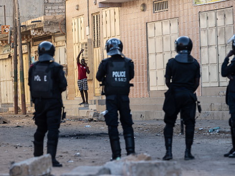 Baisse progressive des tensions, le bilan passe à 16 morts