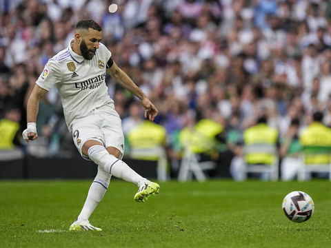 Benzema a signé pour trois ans avec le club saoudien d'Al-Ittihad