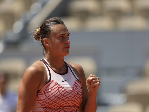 Sabalenka en demi-finales en battant Svitolina