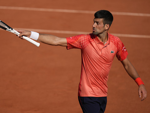 Une 45e demi-finale majeure pour Djokovic