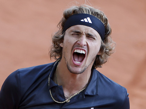Alexander Zverev de retour en demi-finales un an après sa blessure