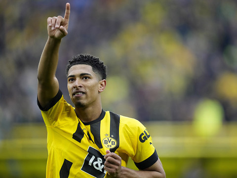 Bellingham rejoint le Real Madrid pour 103 millions d'euros