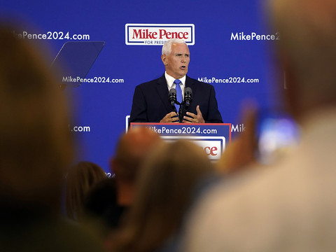 Mike Pence officialise sa candidature à la Maison Blanche