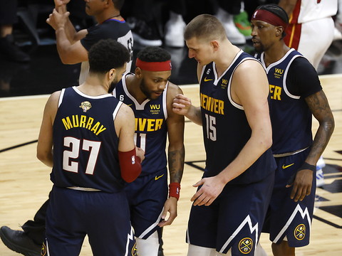 Denver entrevoit son premier sacre
