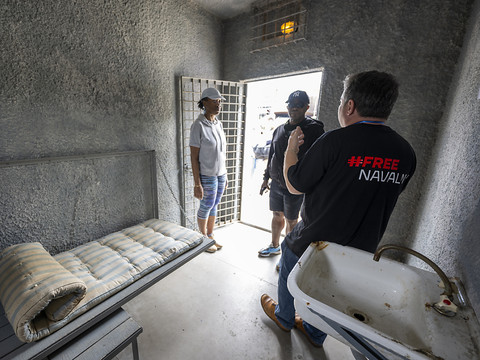 Une réplique de la cellule de l'opposant russe Navalny à Genève