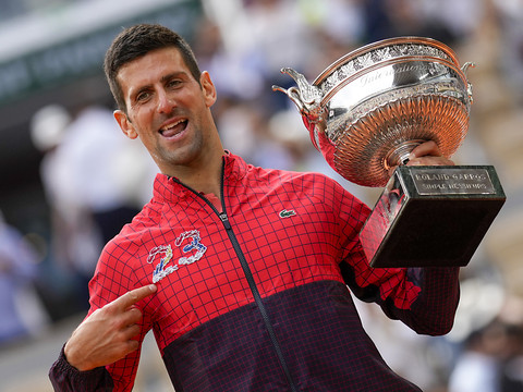 Djokovic de retour à la 1re place mondial, Nadal désormais 136e