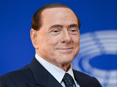 Décès à 86 ans du sulfureux milliardaire italien Silvio Berlusconi