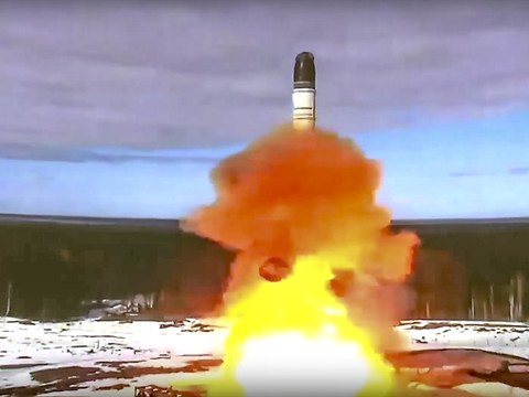 Les dépenses sur les armes nucléaires ont augmenté à 83 milliards