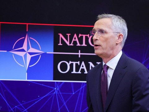 L'Otan doit soutenir la contre-offensive ukrainienne (Stoltenberg)